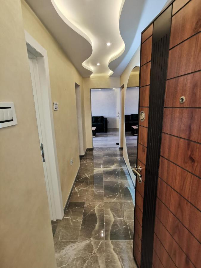 נובי סאד Brend New Luxurious Apartment In Downtown With Free Parking מראה חיצוני תמונה